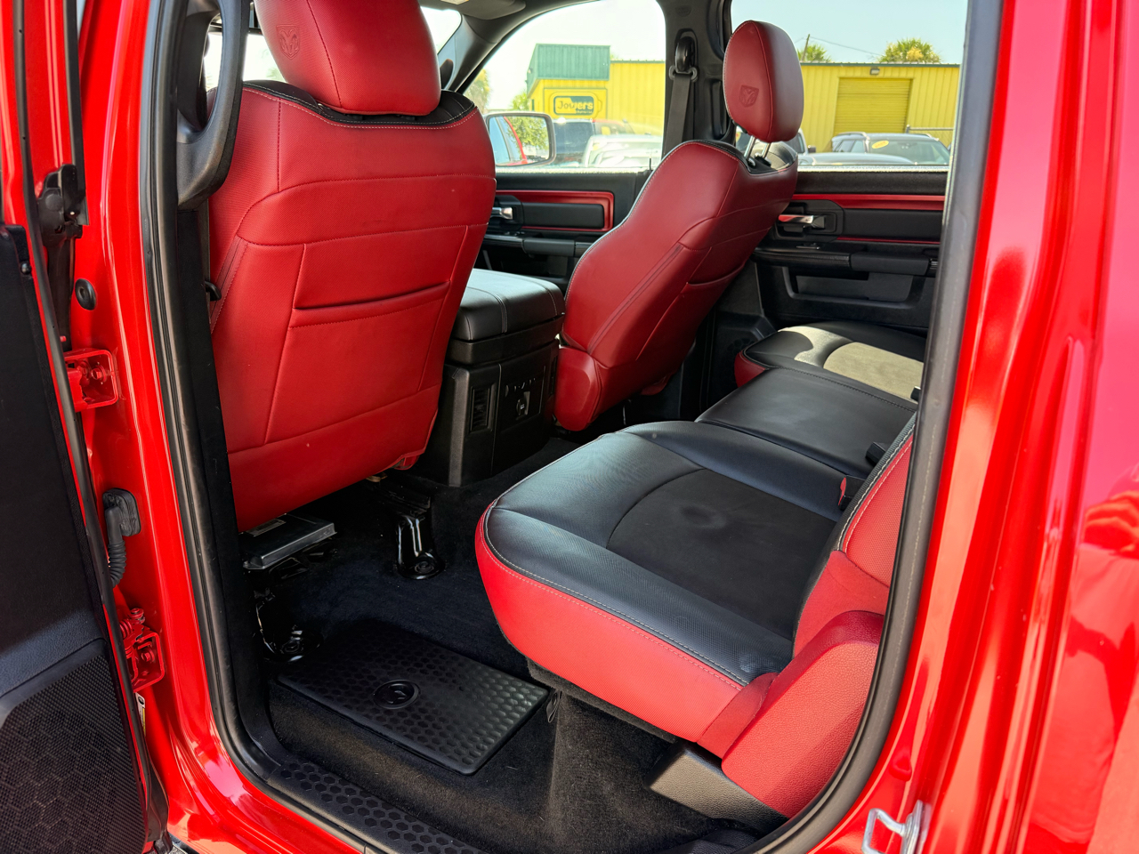 RAM 1500 2WD Crew Cab 140.5" Rebel 2016