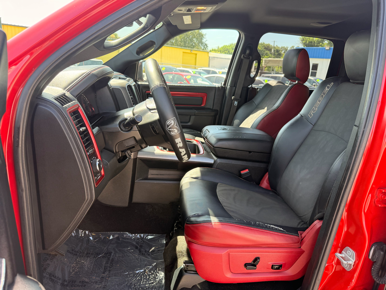 RAM 1500 2WD Crew Cab 140.5" Rebel 2016