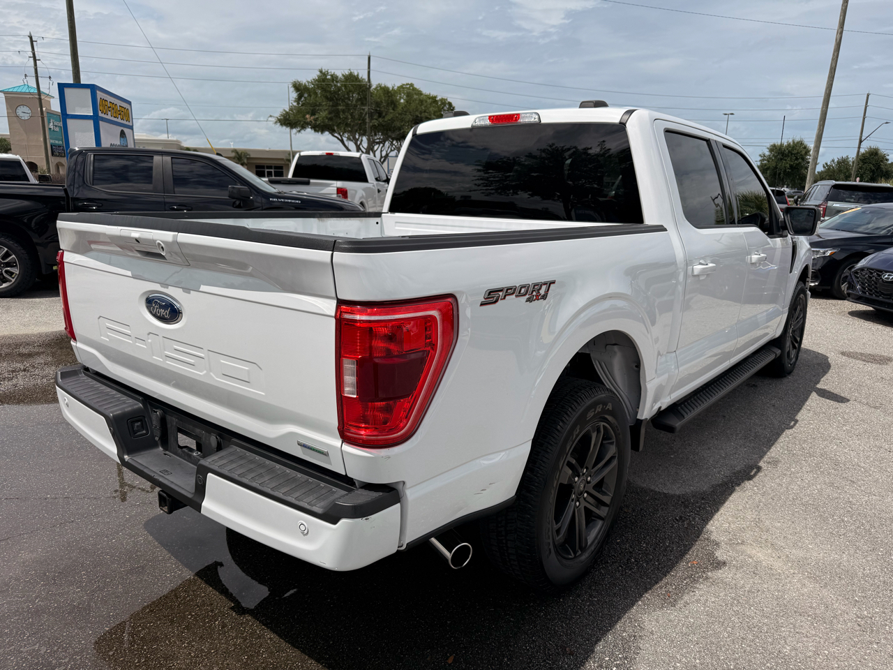 Ford F-150 XLT 4WD SuperCrew 5.5' Box 2022