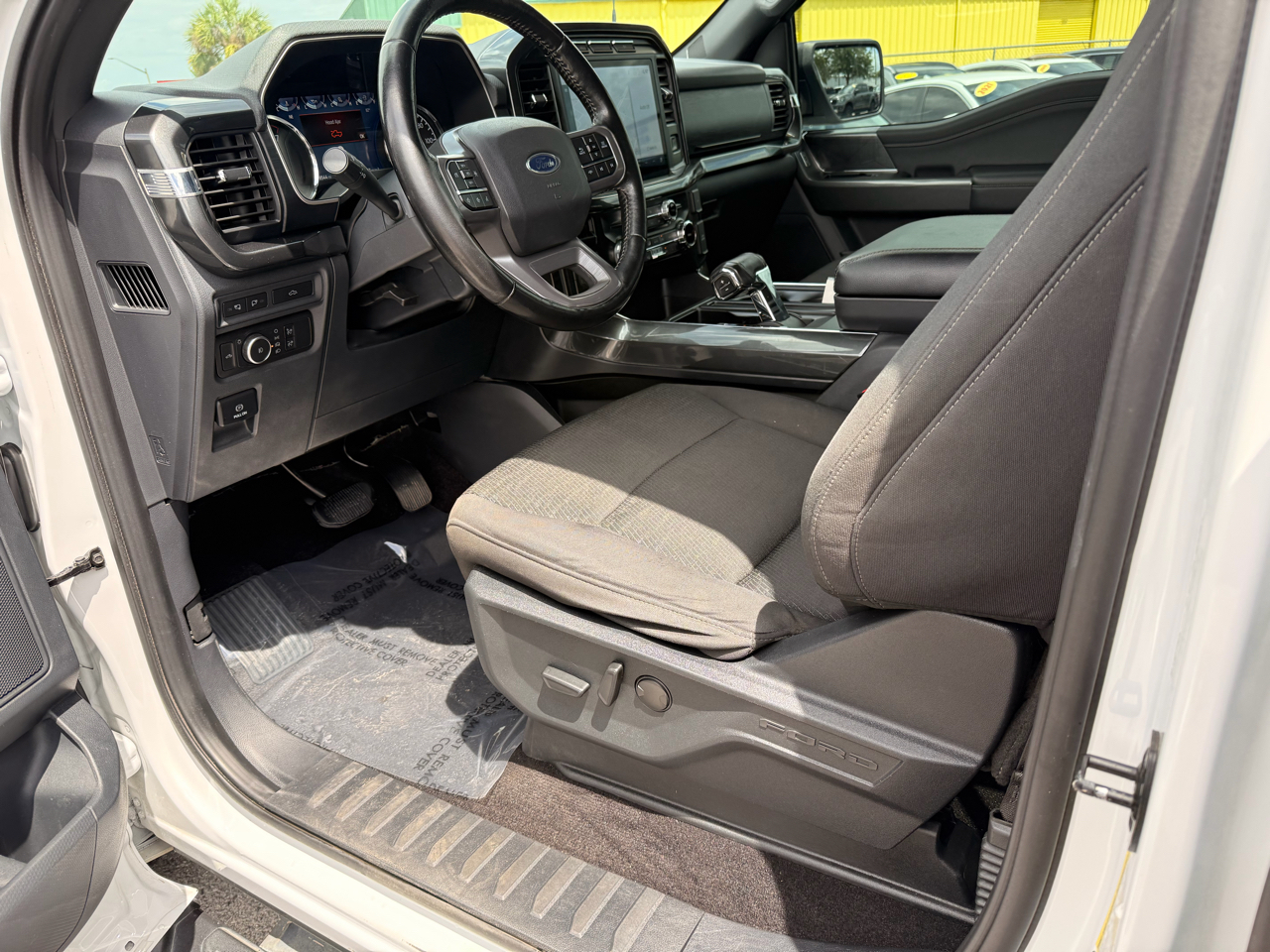 Ford F-150 XLT 4WD SuperCrew 5.5' Box 2022
