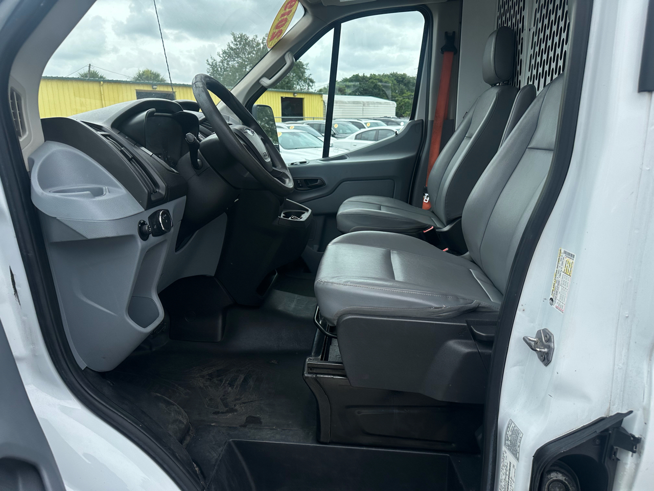Ford Transit Van T-150 148" Med Rf 8600 GVWR Sliding RH Dr 2019