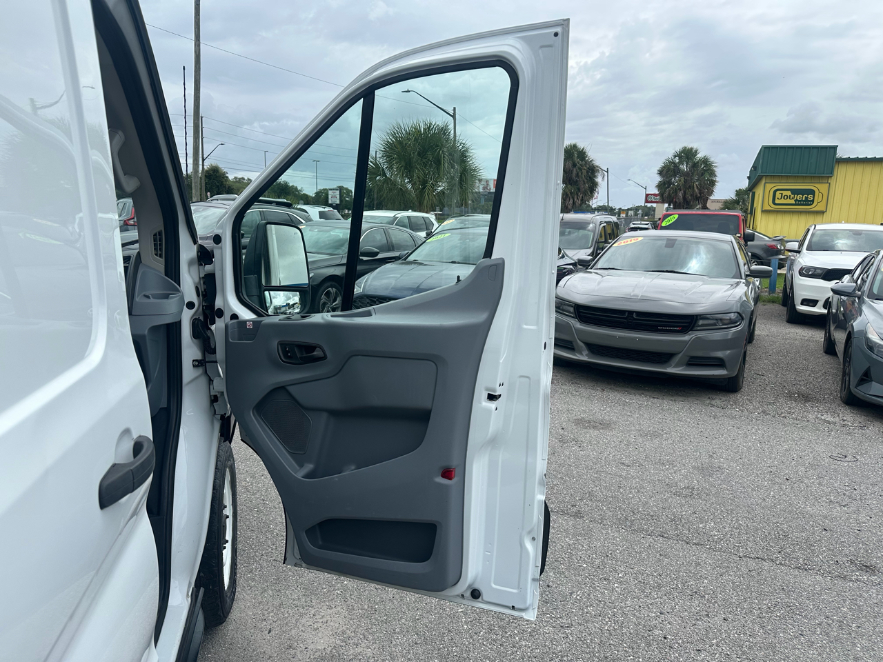 Ford Transit Van T-150 148" Med Rf 8600 GVWR Sliding RH Dr 2019