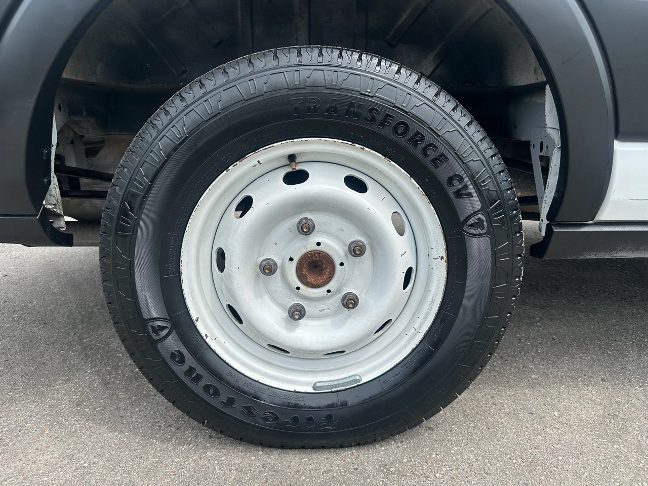 Ford Transit Van T-150 148" Med Rf 8600 GVWR Sliding RH Dr 2019