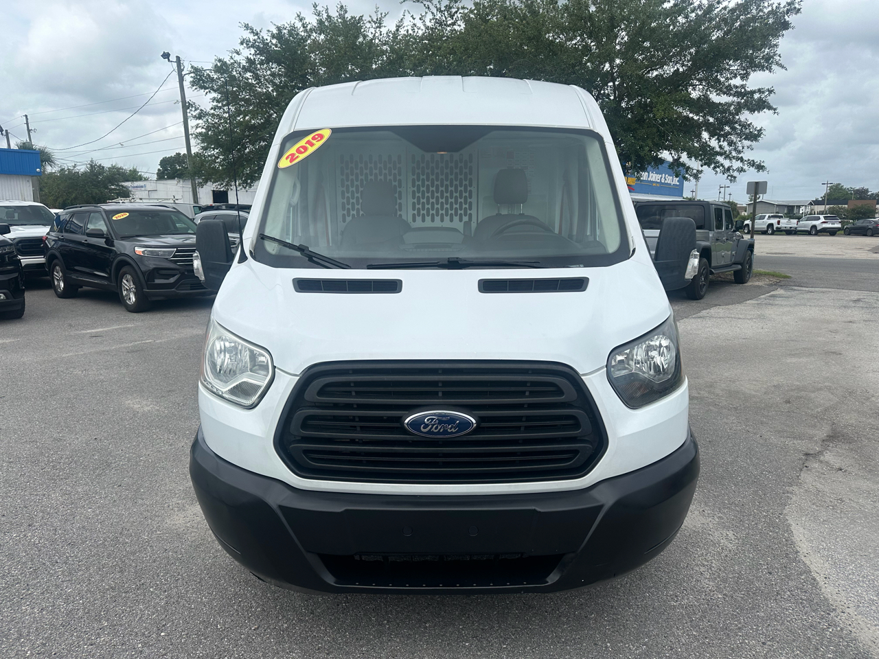 Ford Transit Van T-150 148" Med Rf 8600 GVWR Sliding RH Dr 2019