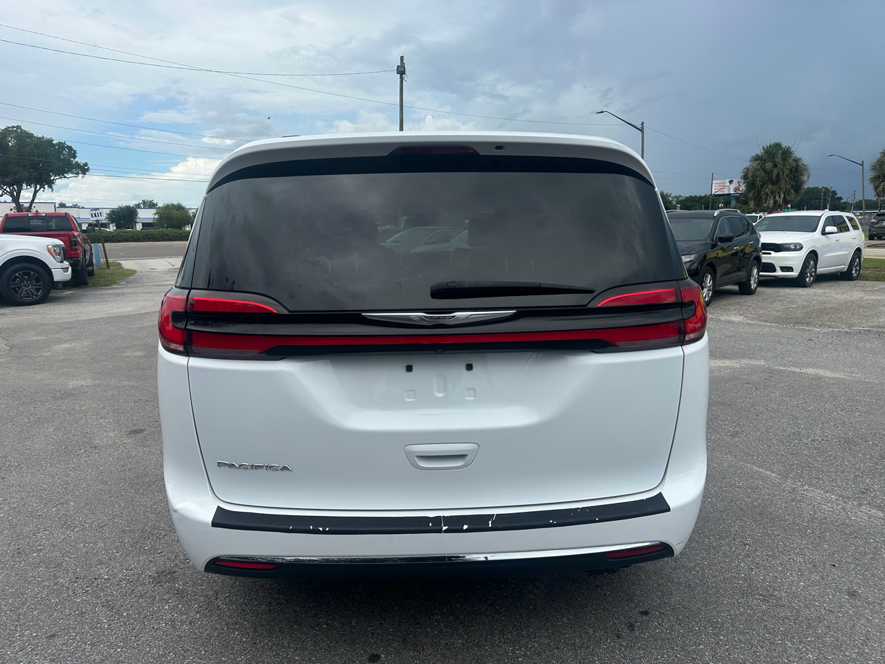 Chrysler Pacifica Touring L FWD 2022