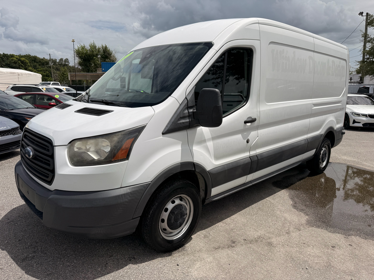 Ford Transit Van T-150 148" Med Rf 8600 GVWR Sliding RH Dr 2017