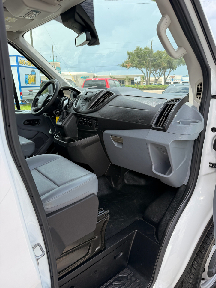 Ford Transit Van T-150 148" Med Rf 8600 GVWR Sliding RH Dr 2017