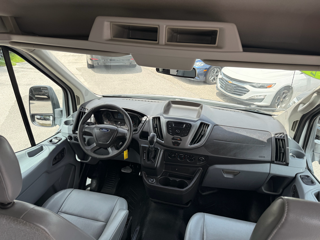 Ford Transit Van T-150 148" Med Rf 8600 GVWR Sliding RH Dr 2017