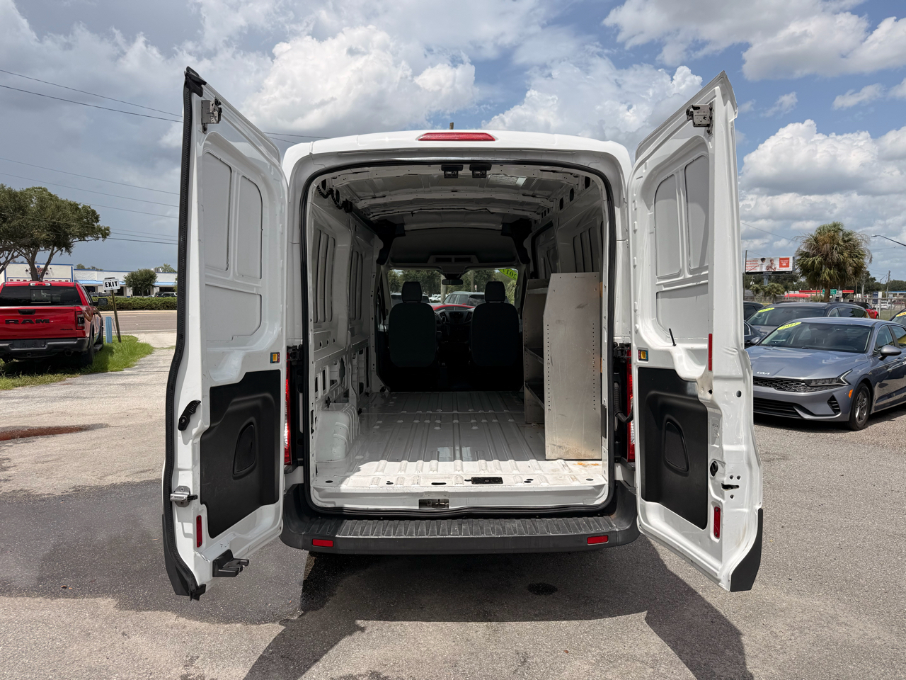 Ford Transit Van T-150 148" Med Rf 8600 GVWR Sliding RH Dr 2017