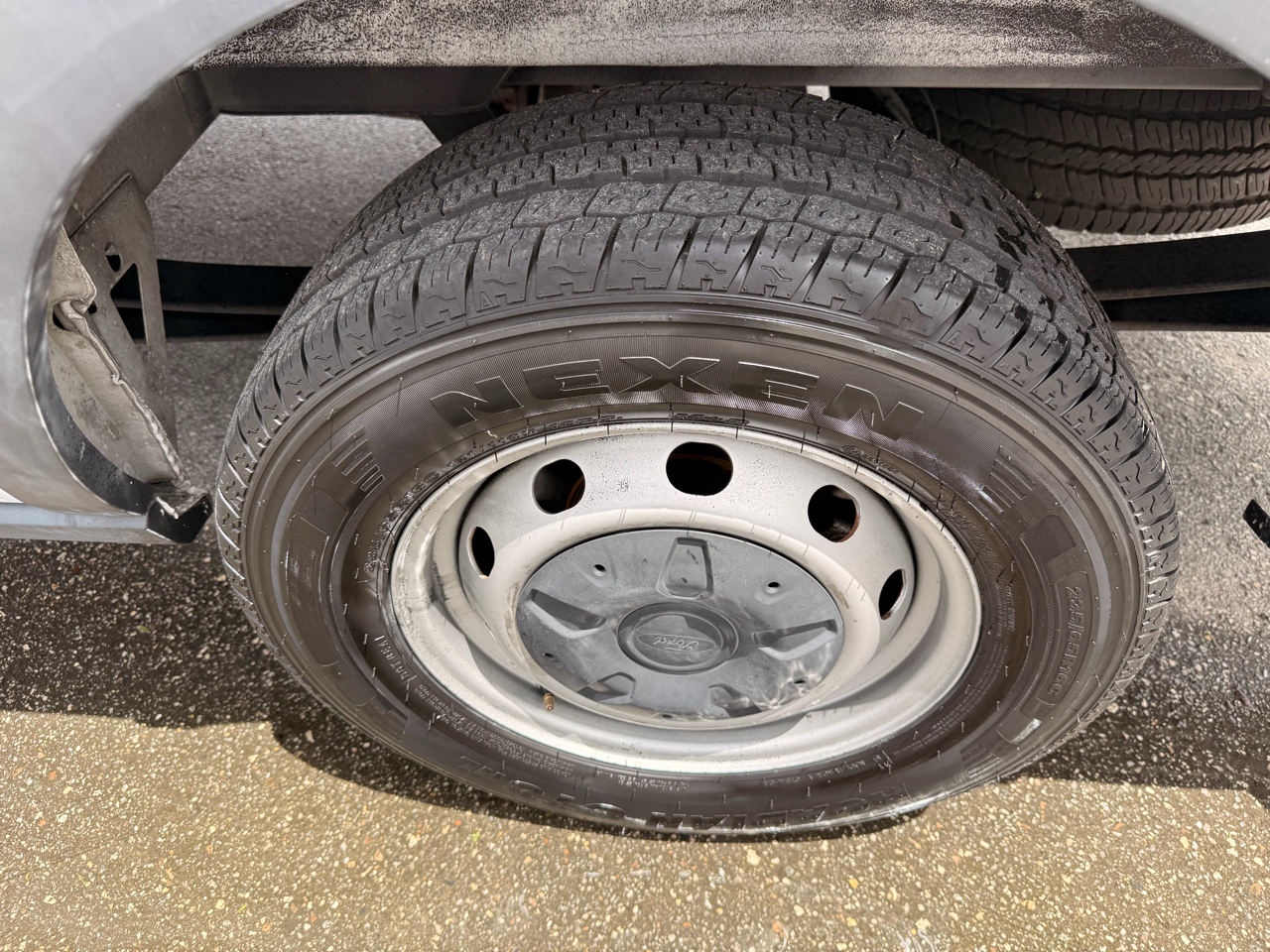 Ford Transit Van T-150 148" Med Rf 8600 GVWR Sliding RH Dr 2017