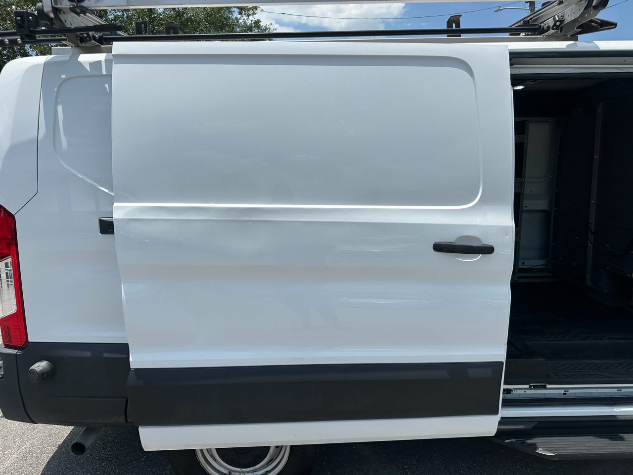 Ford Transit Cargo Van T-250 148" Low Rf 9000 GVWR Sliding RH Dr 2020
