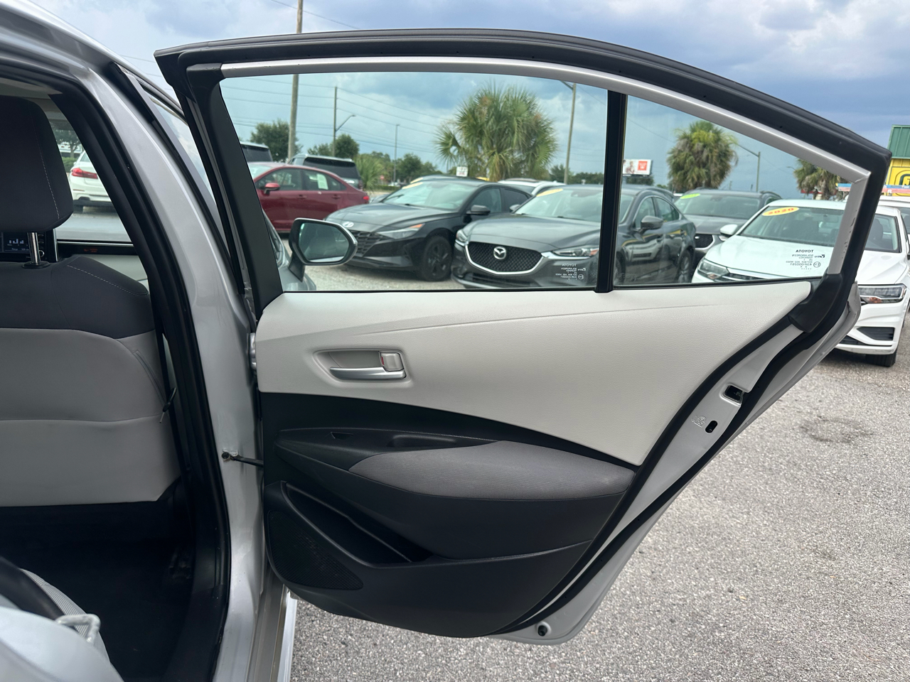 Toyota Corolla LE CVT (Natl) 2021