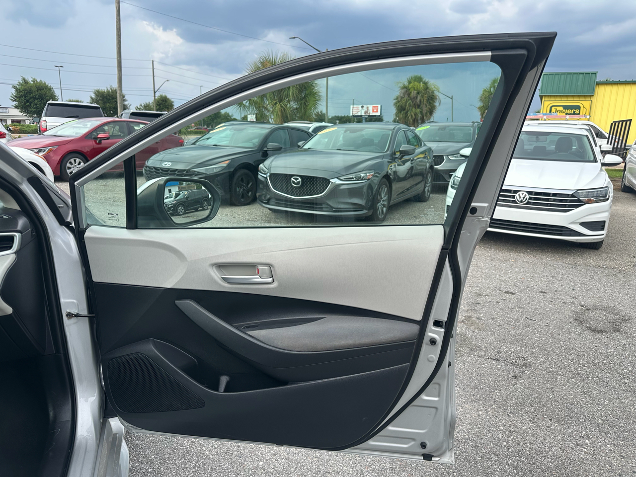 Toyota Corolla LE CVT (Natl) 2021