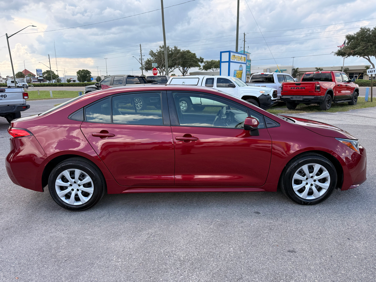 Toyota Corolla LE CVT (Natl) 2022