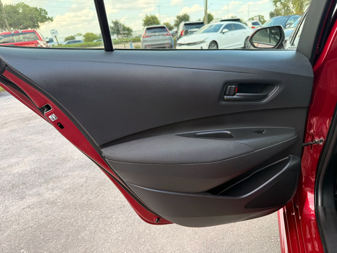 Toyota Corolla LE CVT (Natl) 2022
