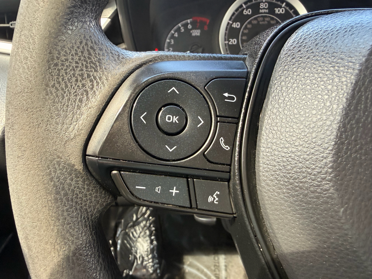 Toyota Corolla LE CVT (Natl) 2022