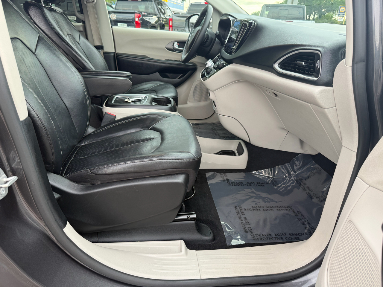Chrysler Pacifica Touring L FWD 2022