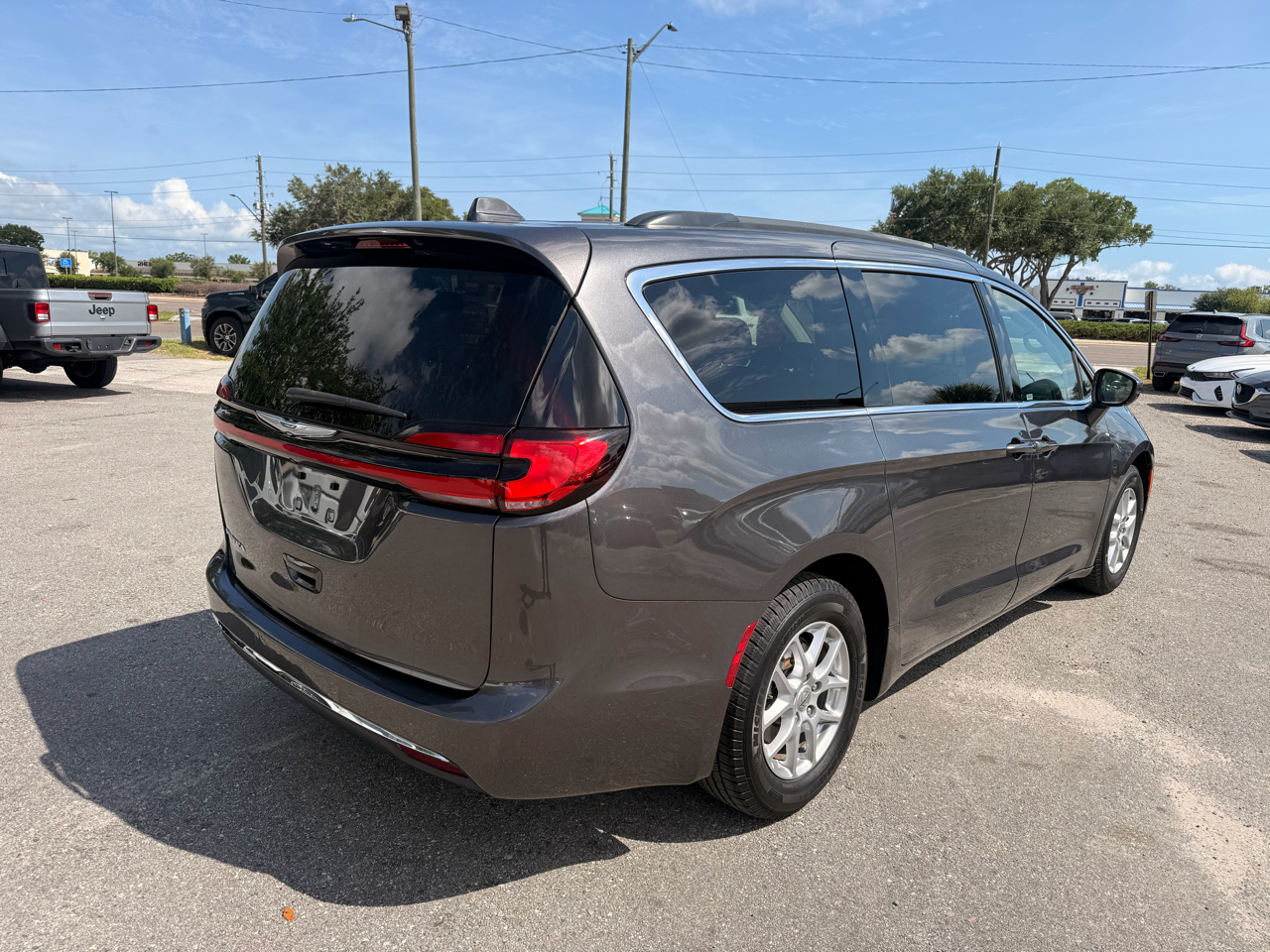 Chrysler Pacifica Touring L FWD 2022