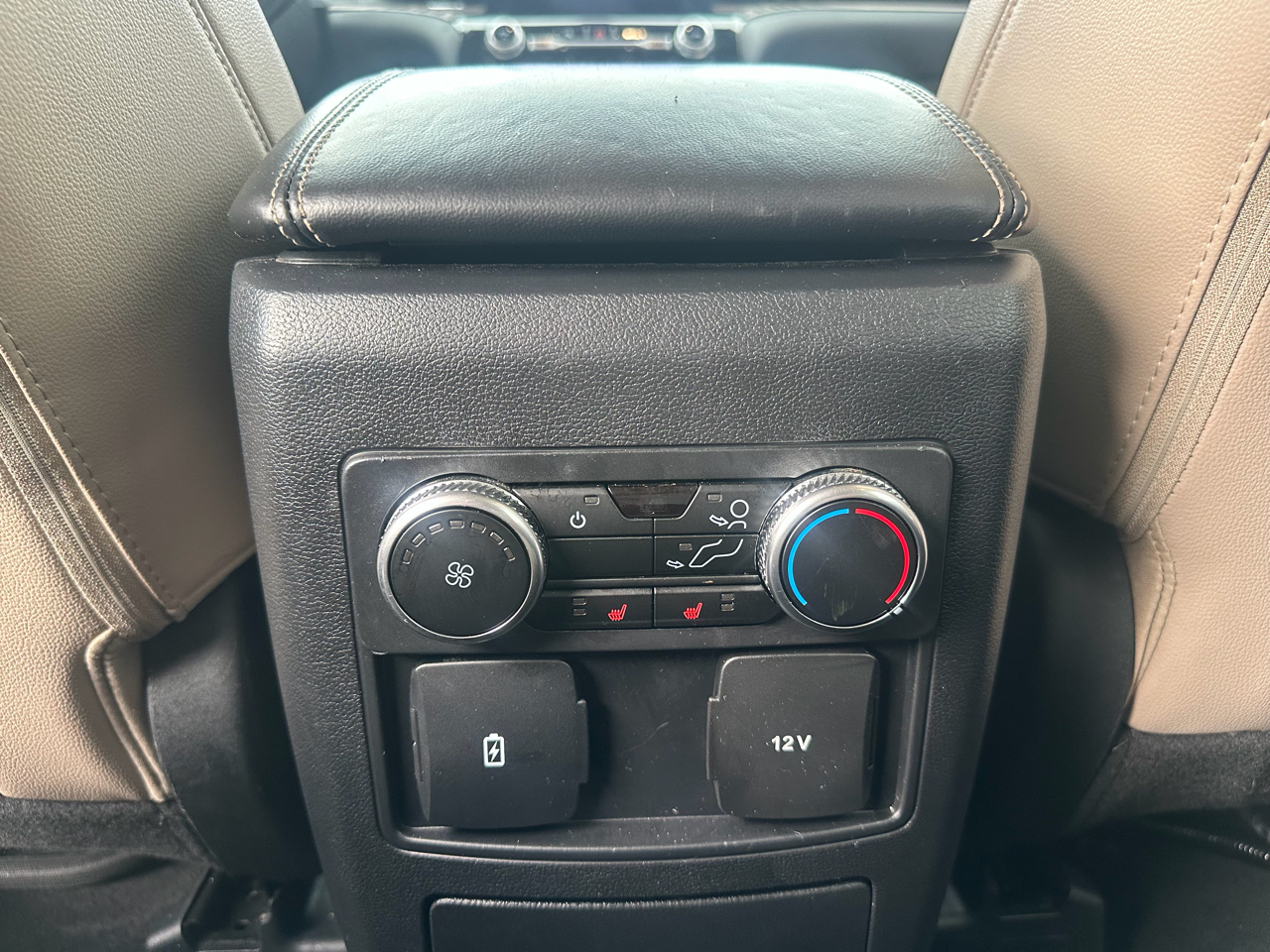 Ford Explorer Limited 4WD 2024