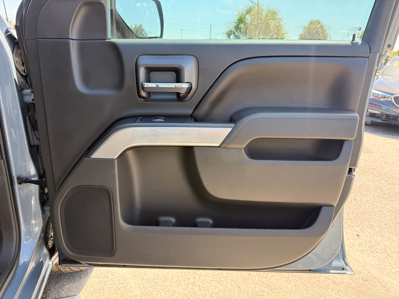 Chevrolet Silverado 1500 2WD Crew Cab 143.5" LT w/1LT 2015