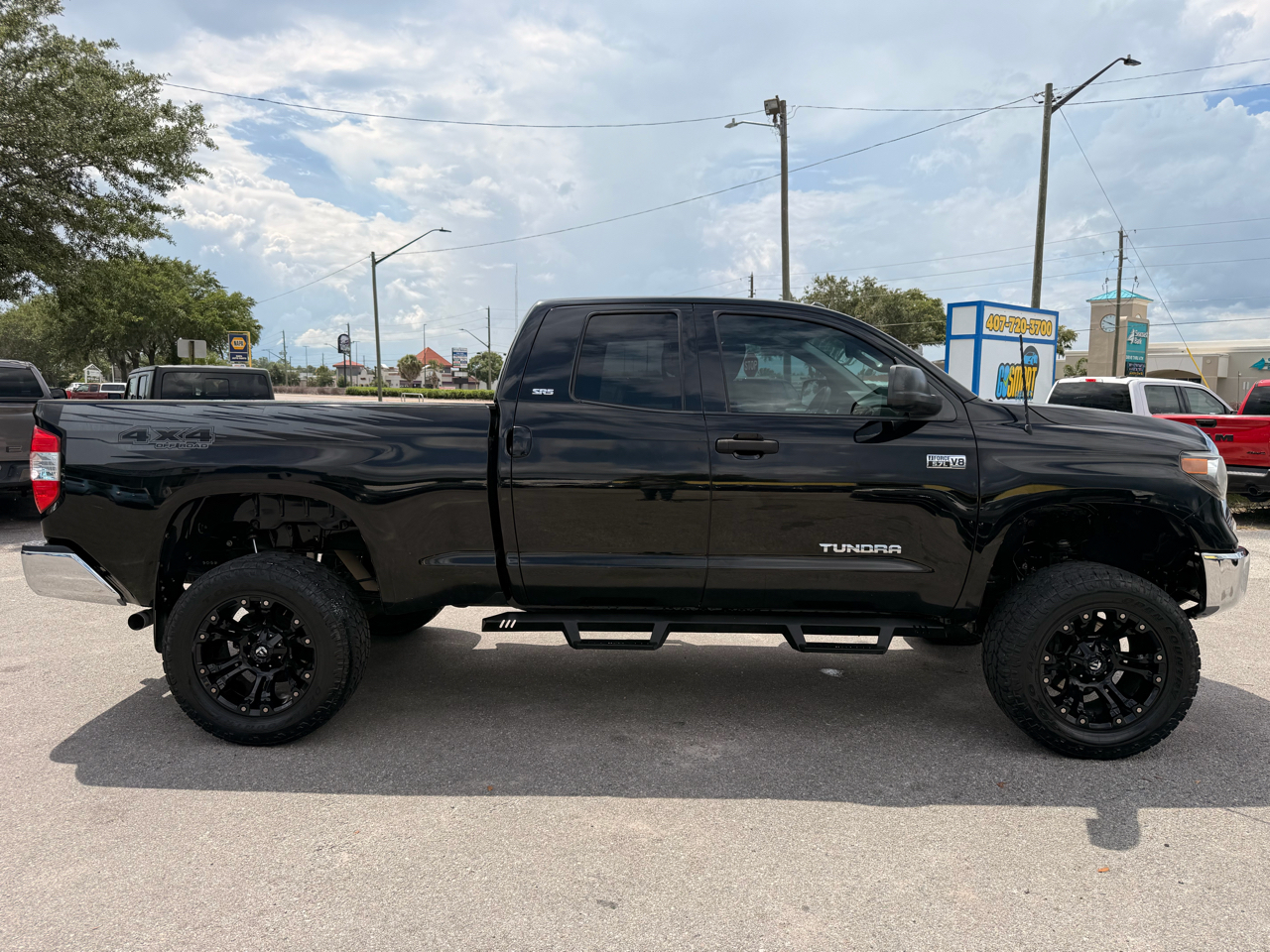 Toyota Tundra 4WD SR5 Double Cab 6.5' Bed 5.7L (Natl) 2018