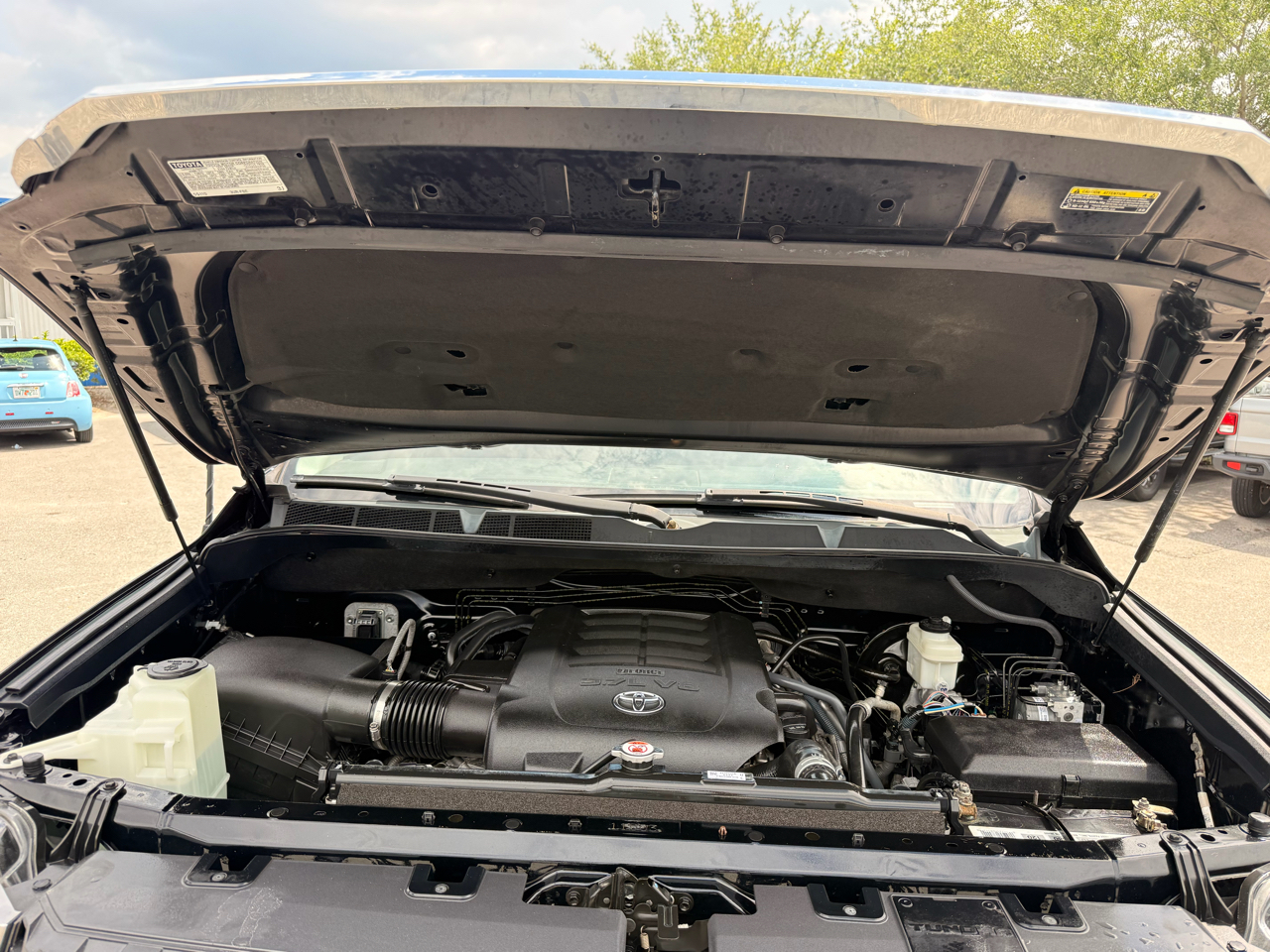 Toyota Tundra 4WD SR5 Double Cab 6.5' Bed 5.7L (Natl) 2018