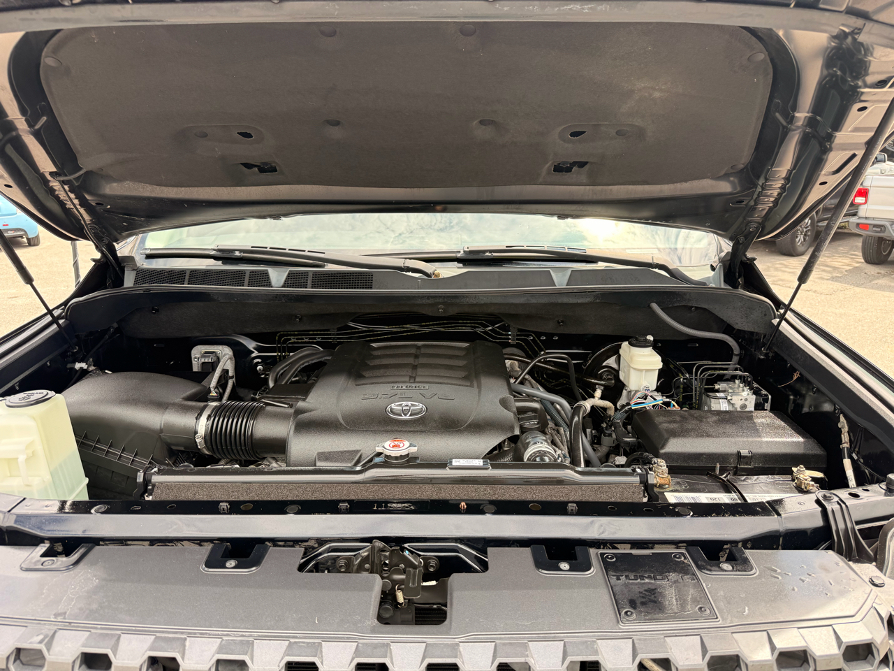 Toyota Tundra 4WD SR5 Double Cab 6.5' Bed 5.7L (Natl) 2018