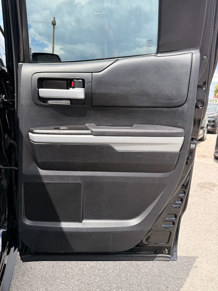 Toyota Tundra 4WD SR5 Double Cab 6.5' Bed 5.7L (Natl) 2018