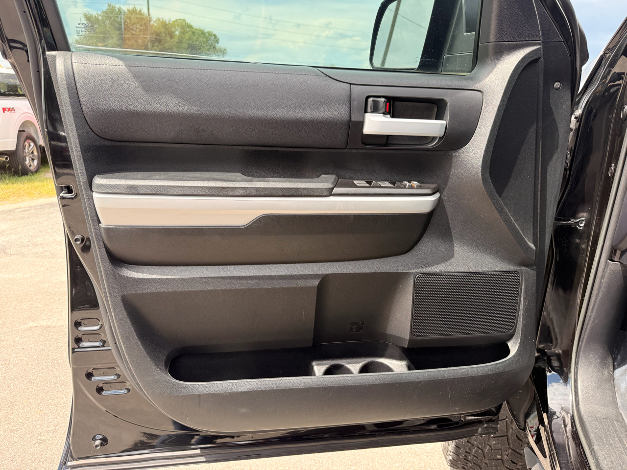 Toyota Tundra 4WD SR5 Double Cab 6.5' Bed 5.7L (Natl) 2018