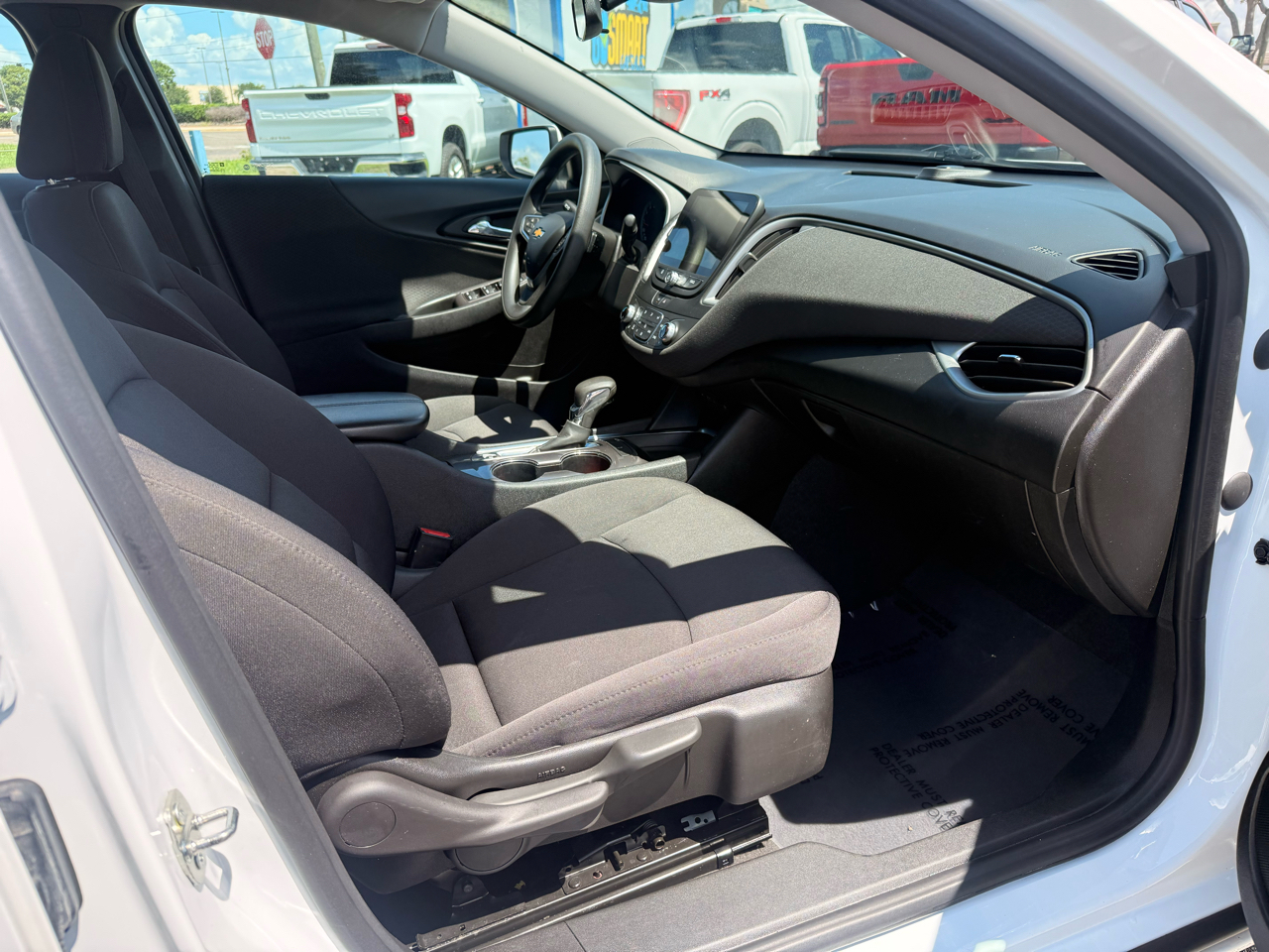 Chevrolet Malibu 4dr Sdn LT 2022