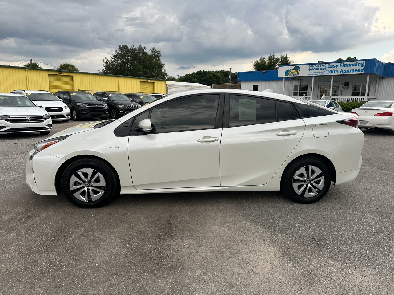 Toyota Prius 5dr HB Three Touring (Natl) 2016