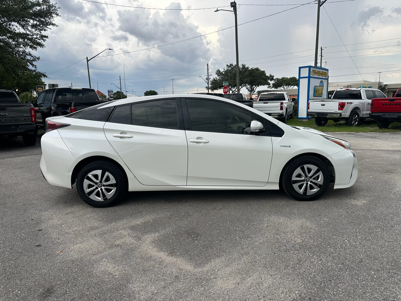 Toyota Prius 5dr HB Three Touring (Natl) 2016