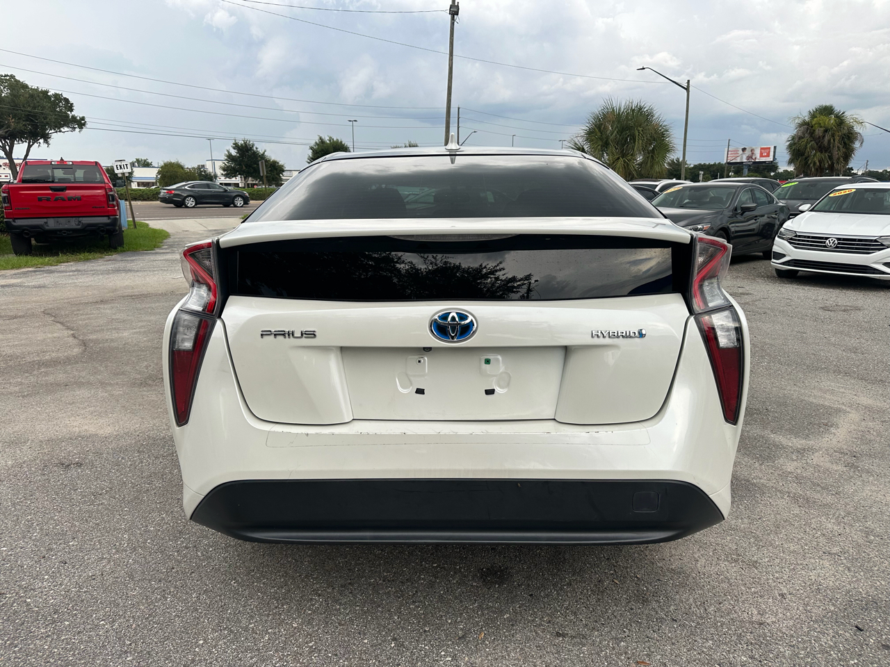 Toyota Prius 5dr HB Three Touring (Natl) 2016