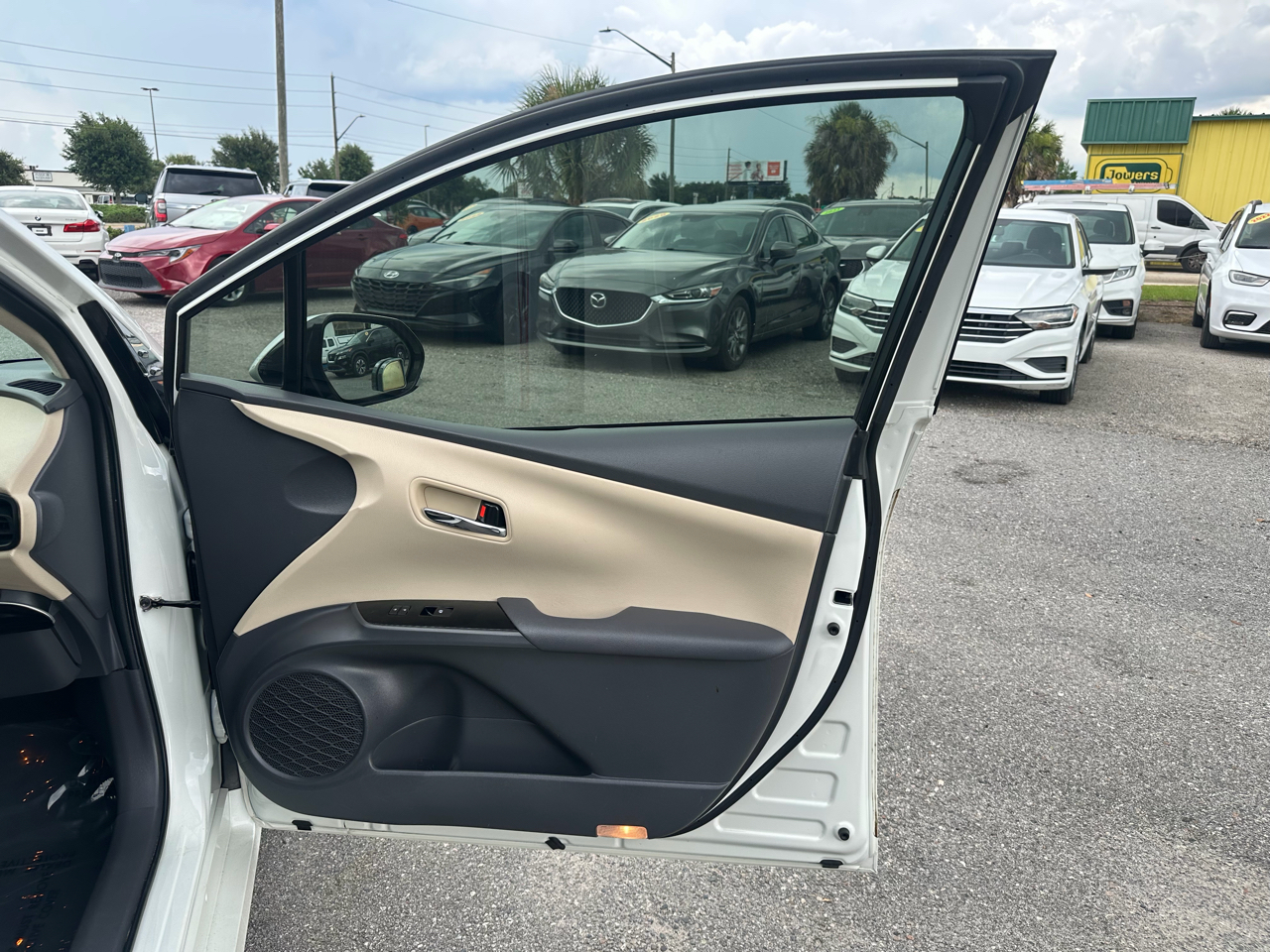 Toyota Prius 5dr HB Three Touring (Natl) 2016