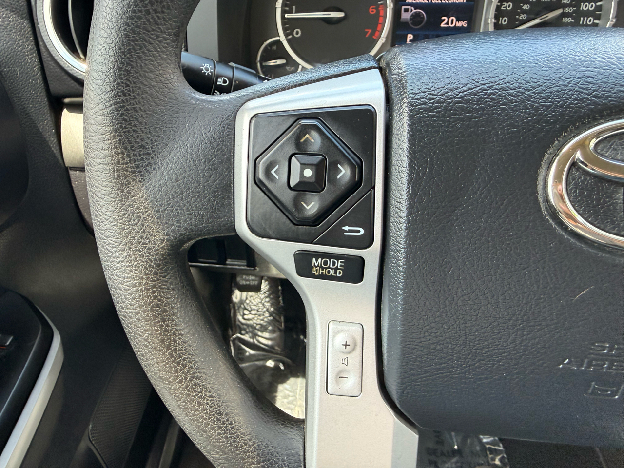 Toyota Tundra 4WD Truck Double Cab 5.7L FFV V8 6-Spd AT TRD Pro (Natl) 2016
