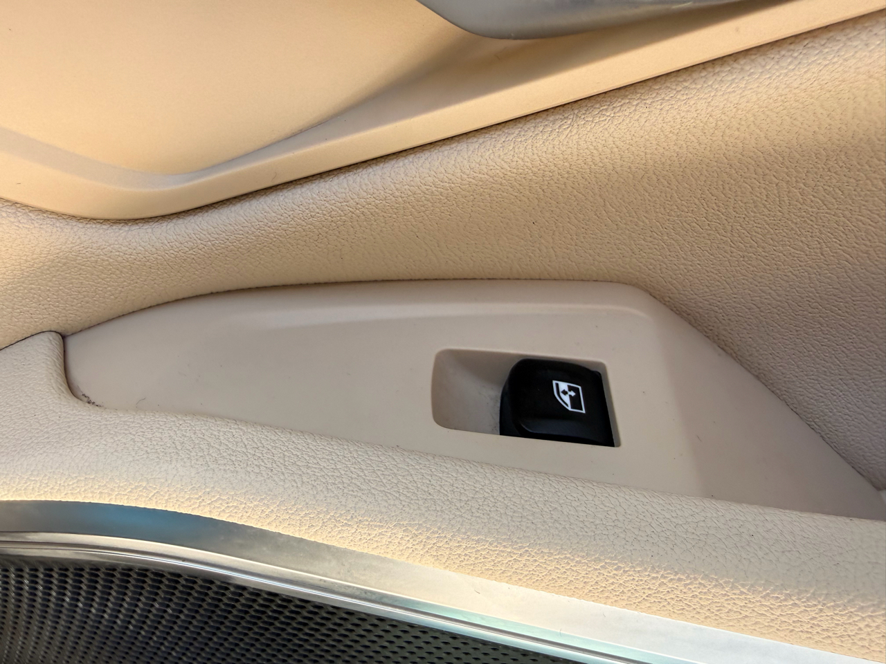 BMW 3 Series 330i Sedan North America 2021