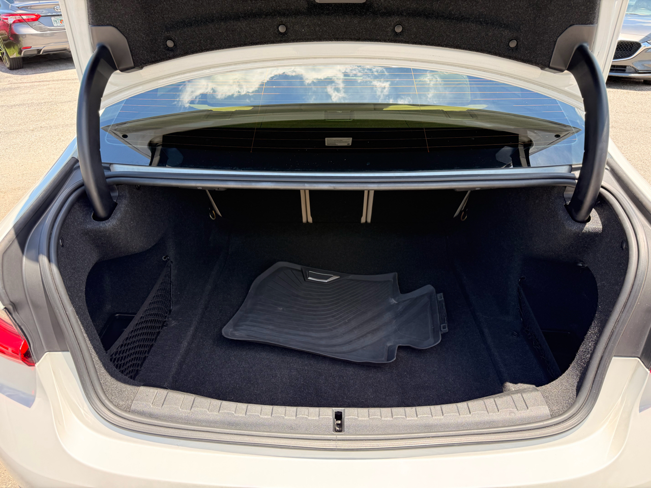 BMW 3 Series 330i Sedan North America 2021
