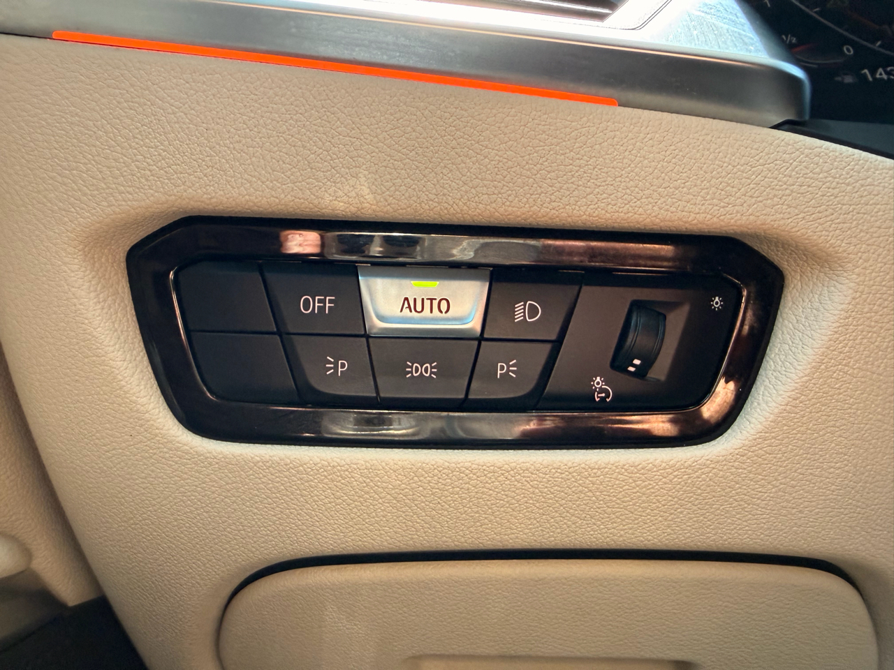 BMW 3 Series 330i Sedan North America 2021