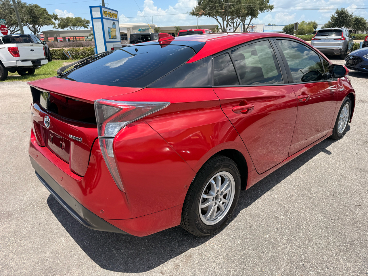 Toyota Prius Three Touring (Natl) 2017
