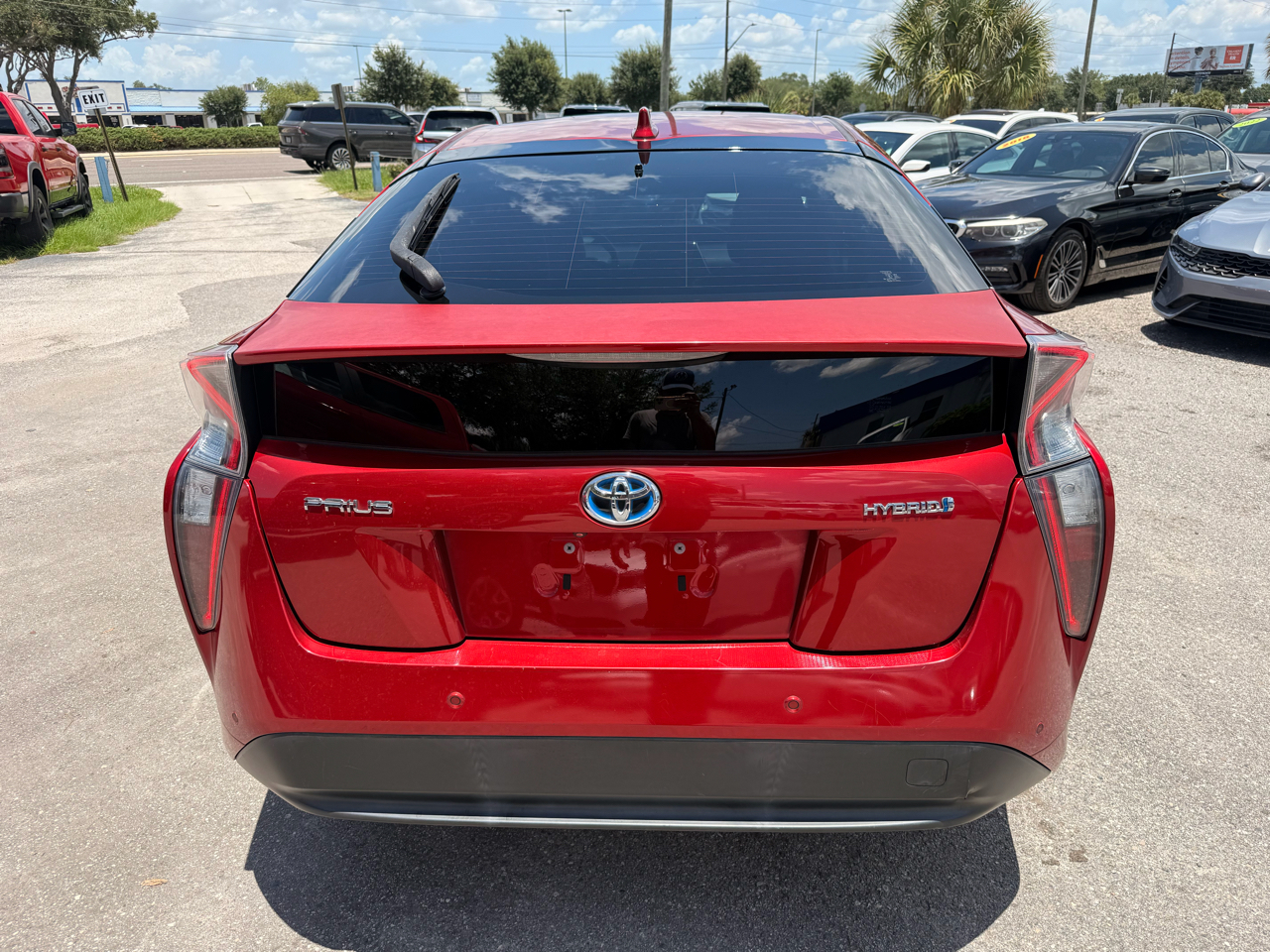 Toyota Prius Three Touring (Natl) 2017