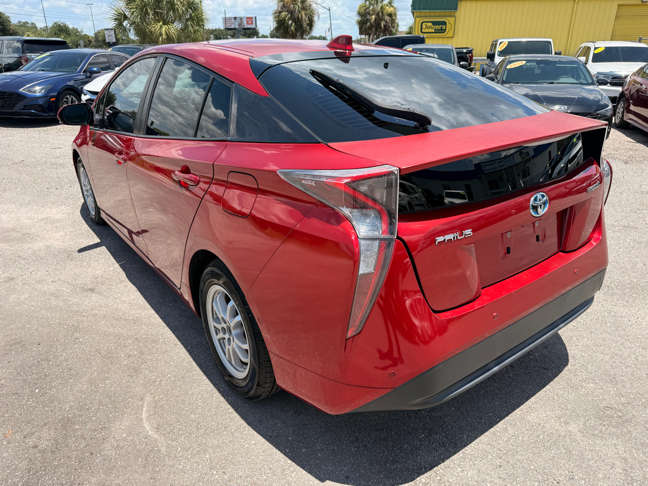 Toyota Prius Three Touring (Natl) 2017