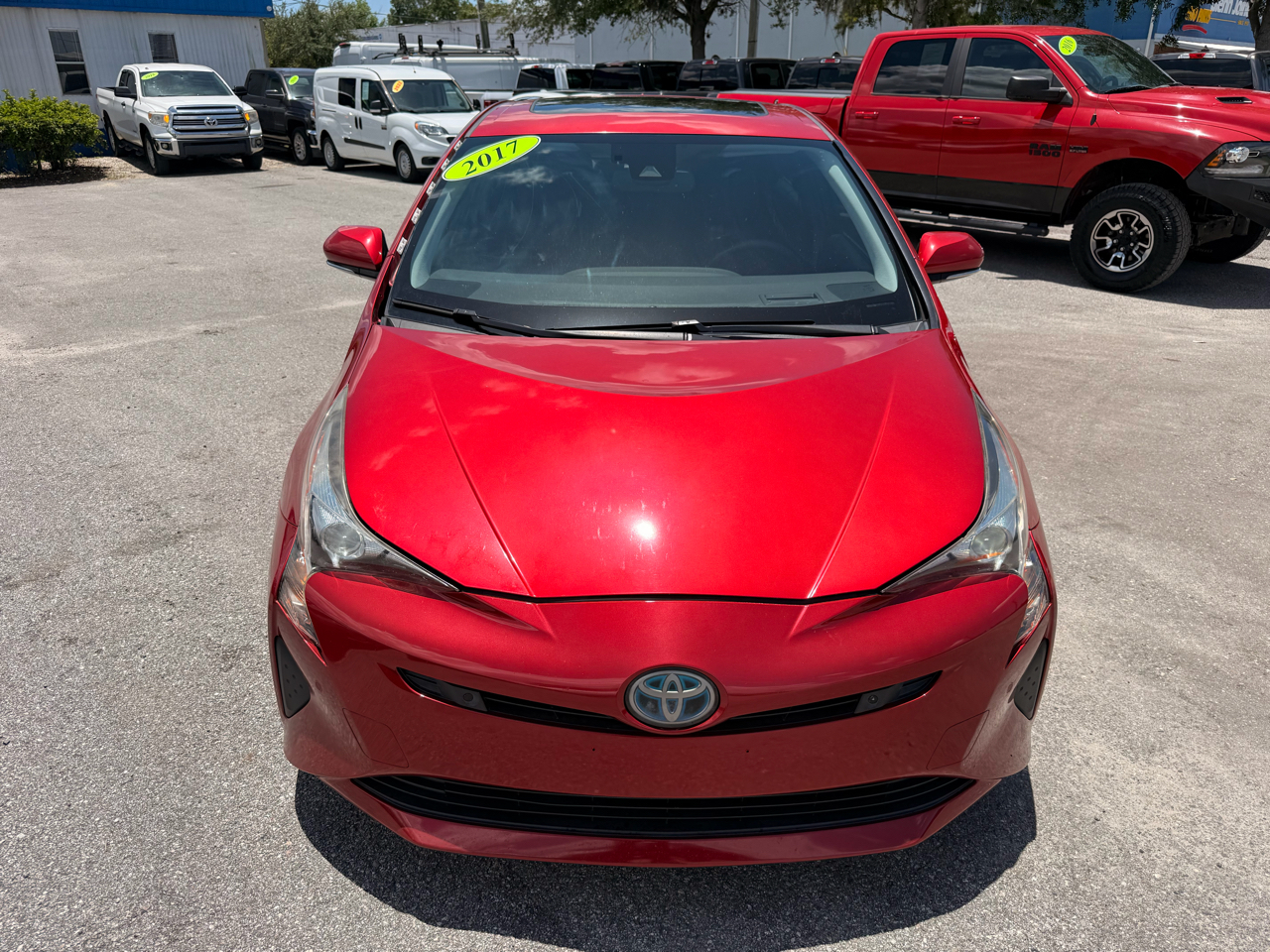 Toyota Prius Three Touring (Natl) 2017