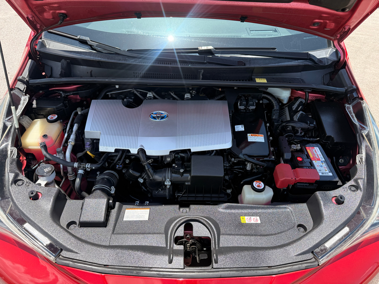 Toyota Prius Three Touring (Natl) 2017