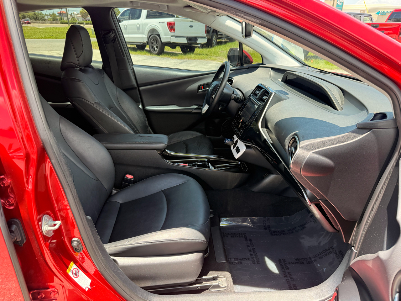 Toyota Prius Three Touring (Natl) 2017