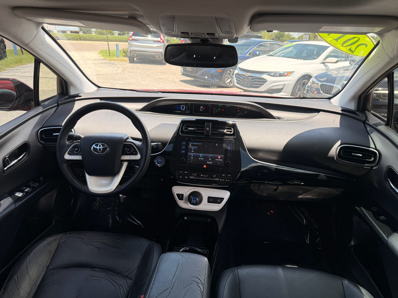 Toyota Prius Three Touring (Natl) 2017
