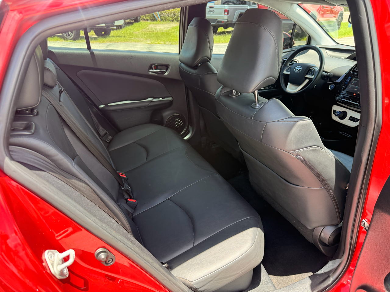 Toyota Prius Three Touring (Natl) 2017