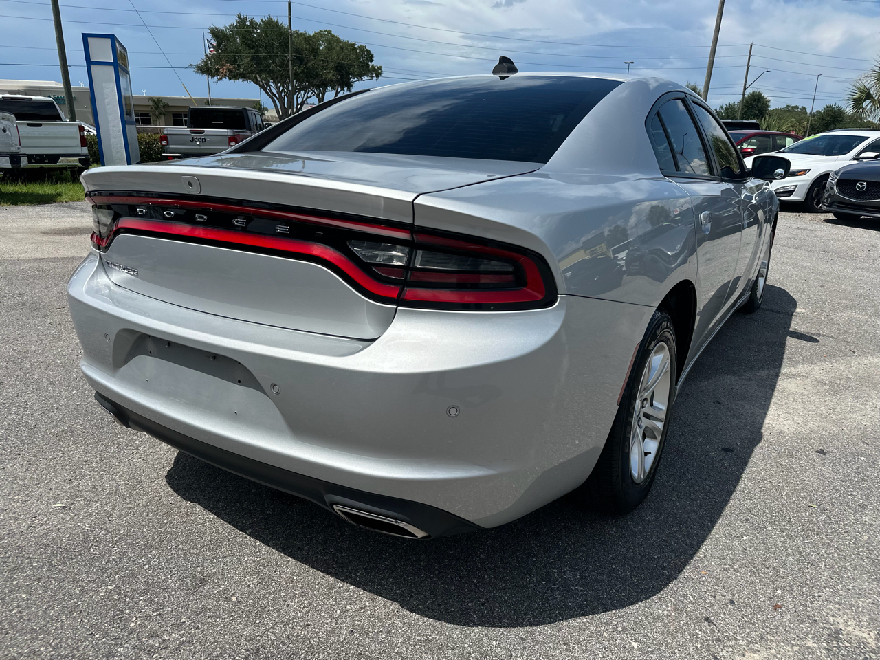Dodge Charger SXT RWD 2021