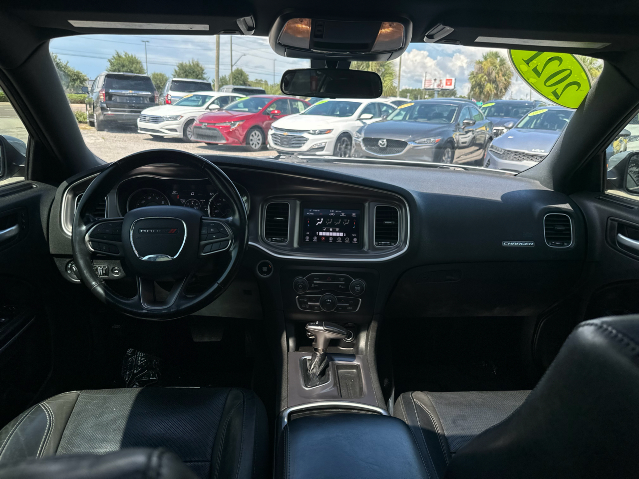 Dodge Charger SXT RWD 2021