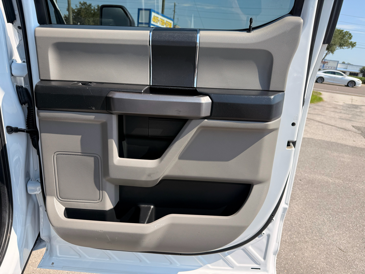 Ford Super Duty F-250 SRW XLT 4WD Crew Cab 8' Box 2021