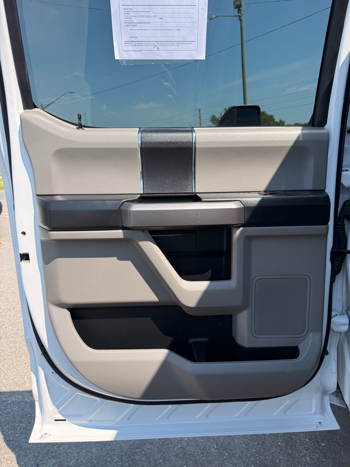 Ford Super Duty F-250 SRW XLT 4WD Crew Cab 8' Box 2021